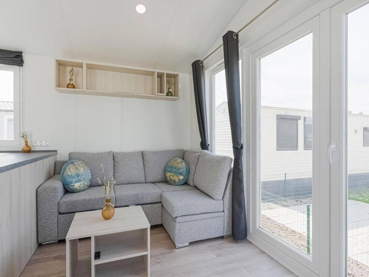 Le Boucanier - Omheinde Stacaravan Aan Zee Middelkerke Bagian luar foto